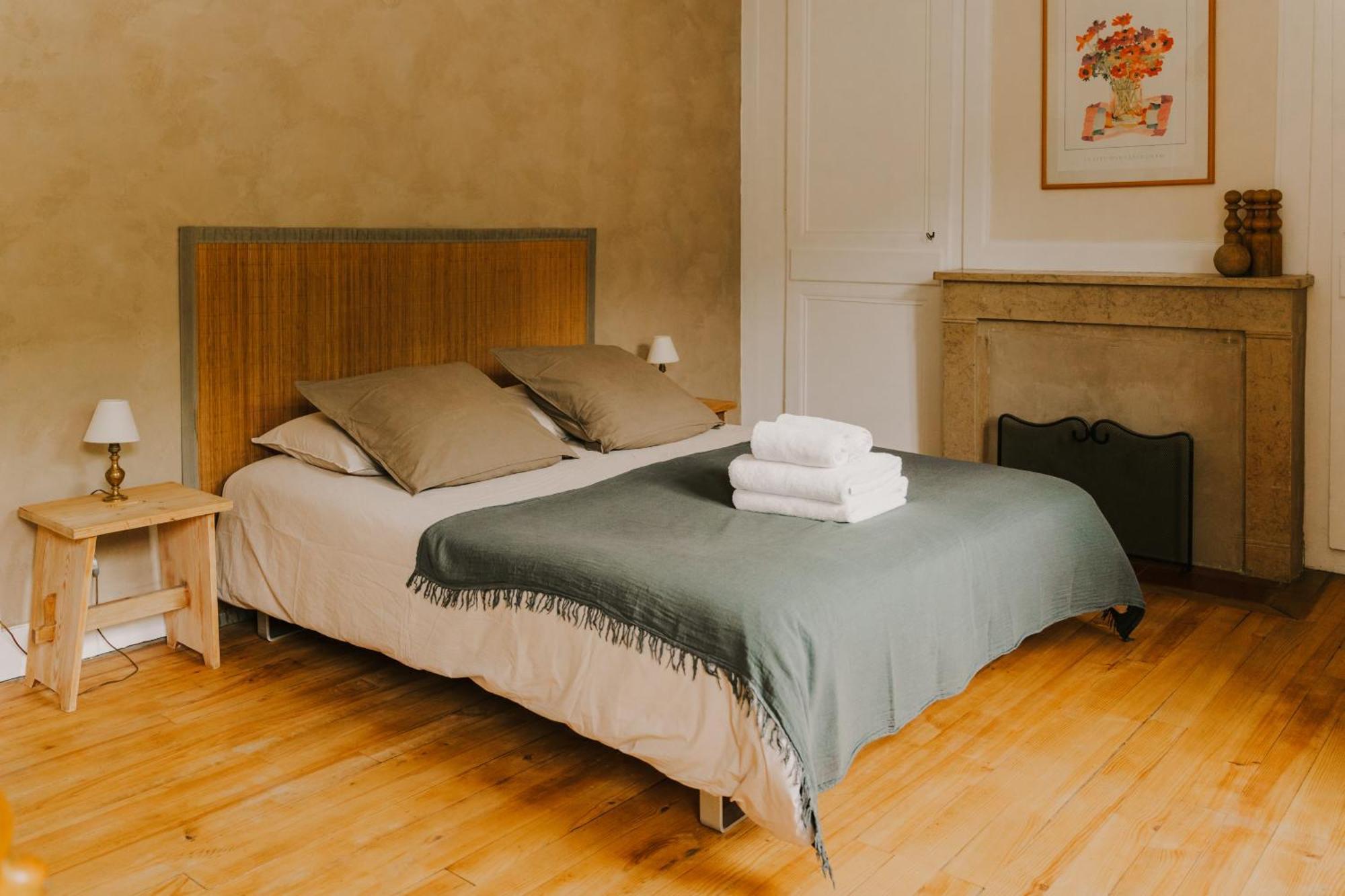 Maison D'Hotes Et Gite De Charme Avec Piscine, La Lhuiseraie Camera foto