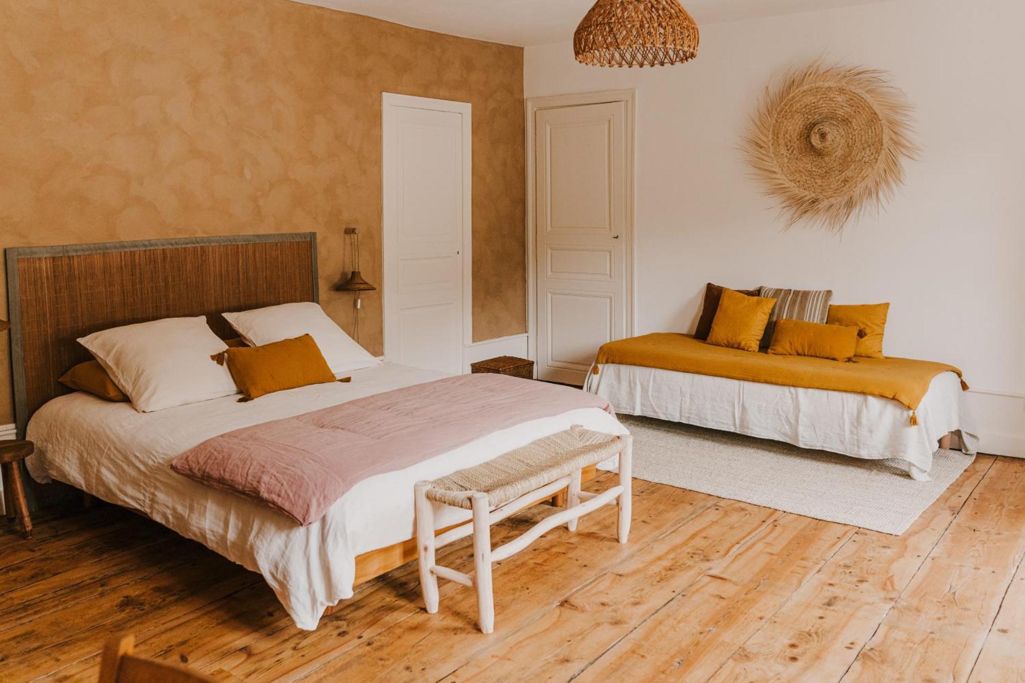 Maison D'Hotes Et Gite De Charme Avec Piscine, La Lhuiseraie Camera foto