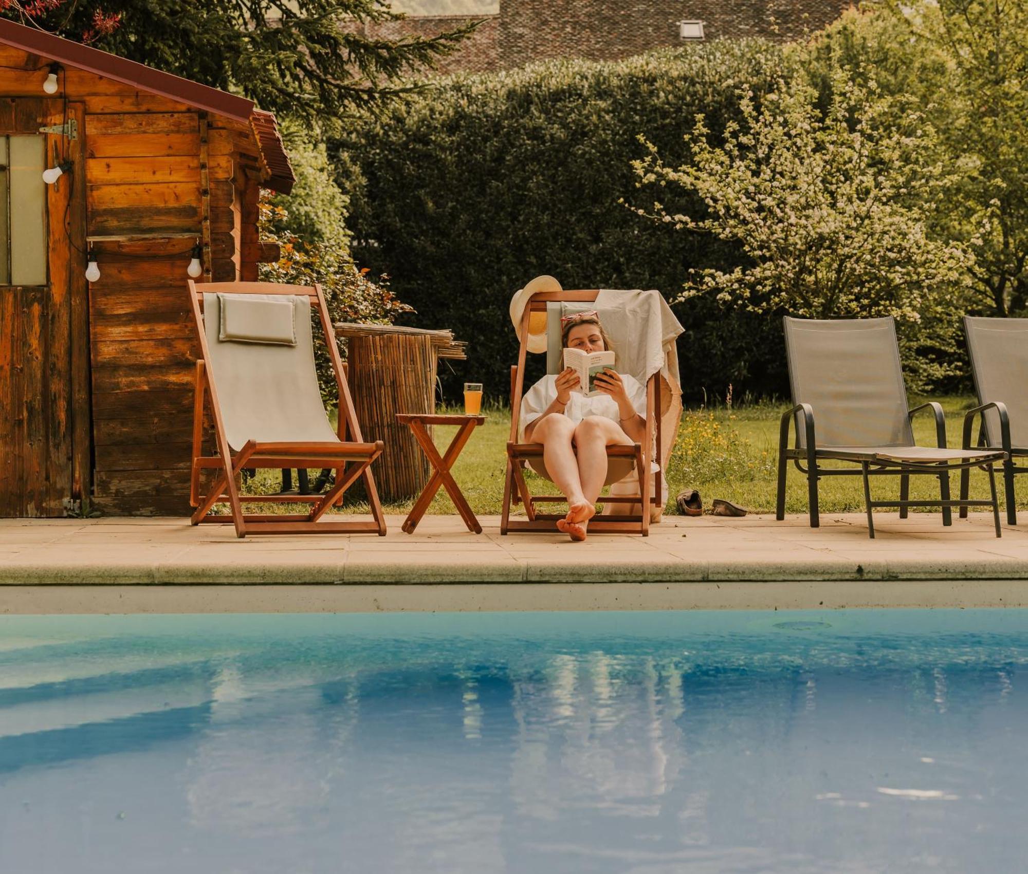 Maison D'Hotes Et Gite De Charme Avec Piscine, La Lhuiseraie Esterno foto